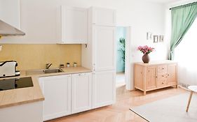 Twin Apartment